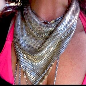 Vintage WHITING & DAVIS Silver Tone Mesh Bib Choker Necklace